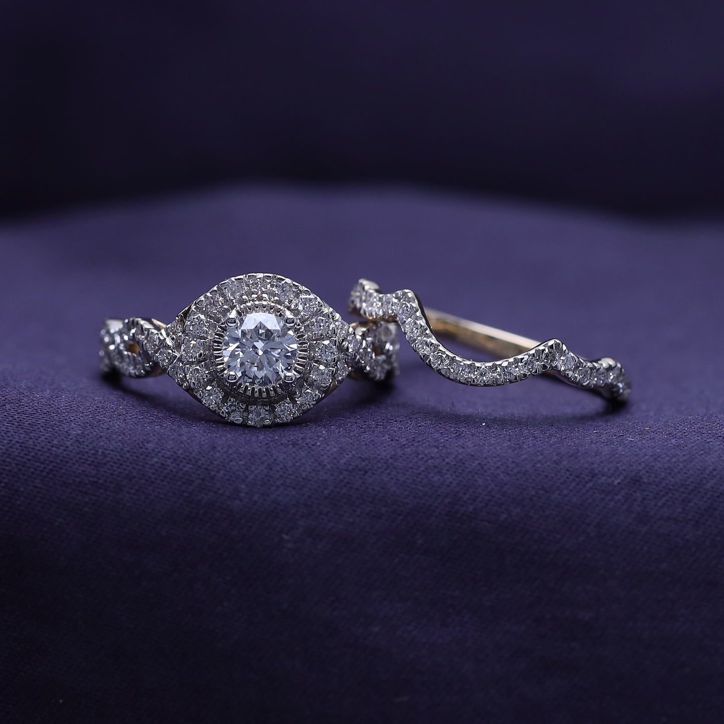 Round Shape Lab Grown Diamond Twisted Shank Bridal Set Ring - 1.00 CTW