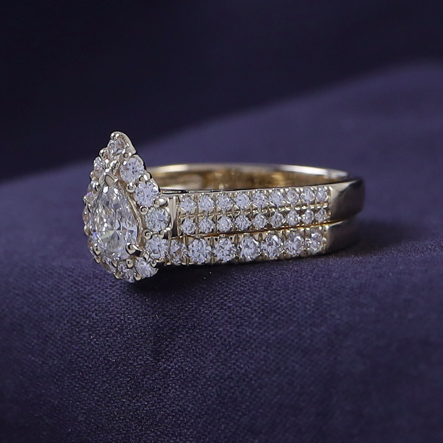 Pear and Round shape Lab Grown Diamond halo bridal set ring- 1.00 CTW