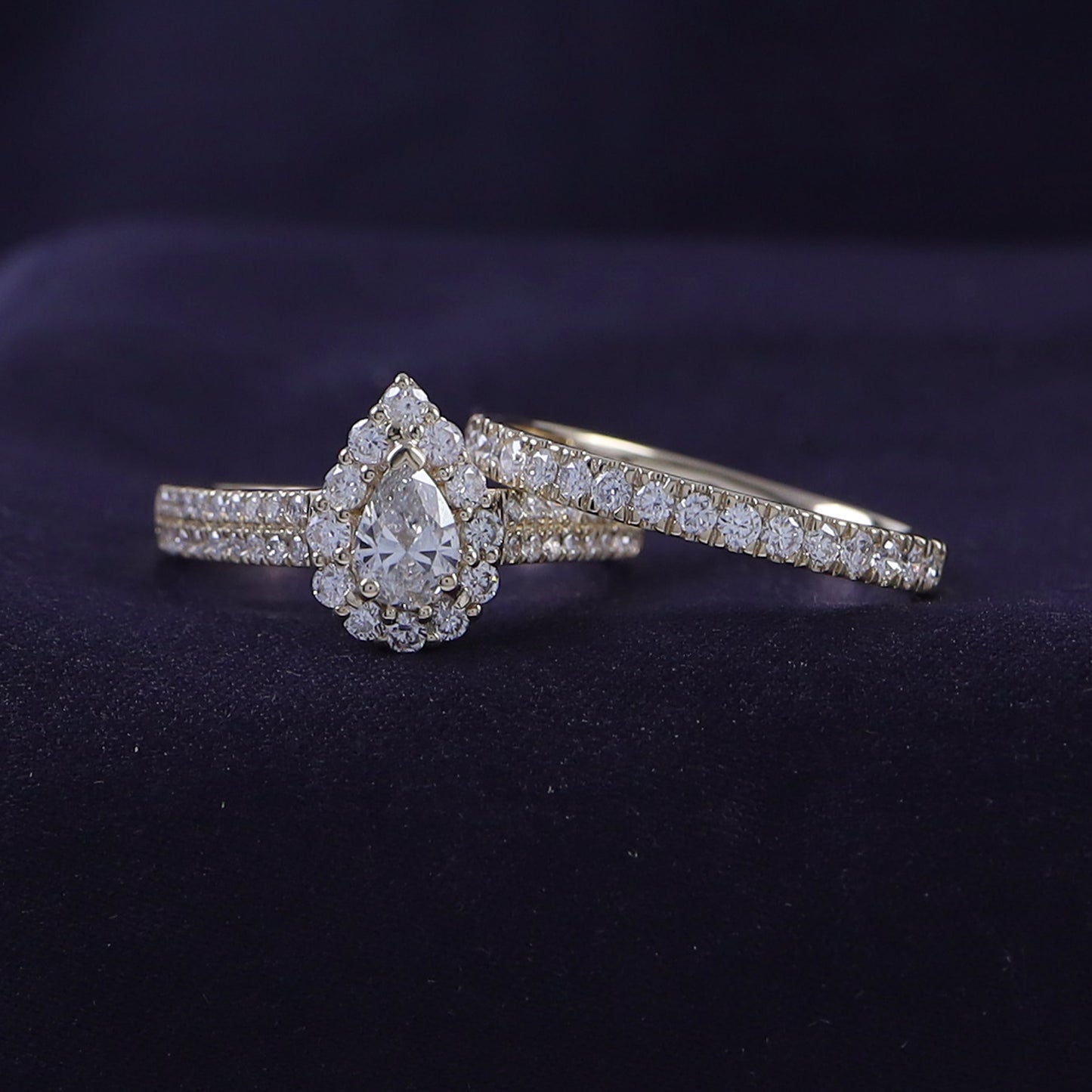 Pear and Round shape Lab Grown Diamond halo bridal set ring- 1.00 CTW